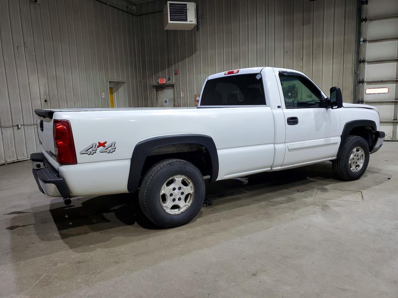 2003 Chevrolet Silverado K1500 - Image 3