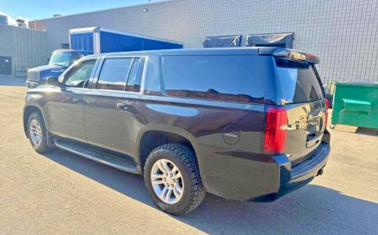 2016 Chevrolet Suburban K1500 - Image 3