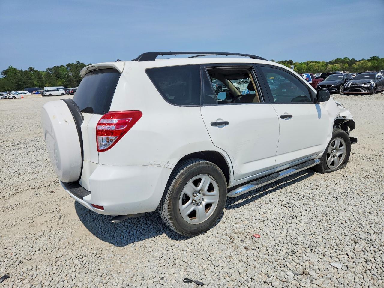 2011 Toyota Rav4 Base - Фото 3