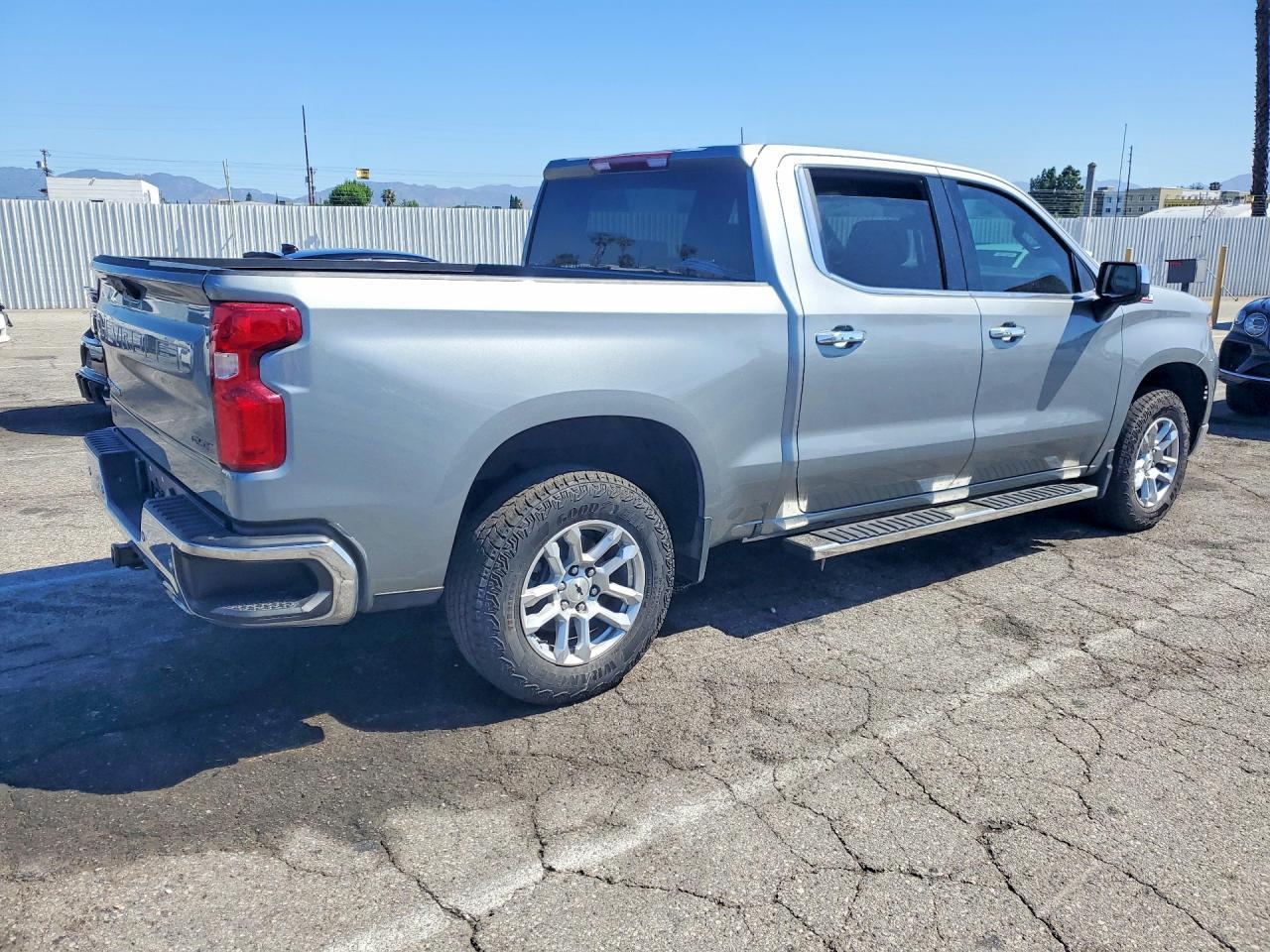 2025 Chevrolet Silverado K1500 Ltz - Фото 3