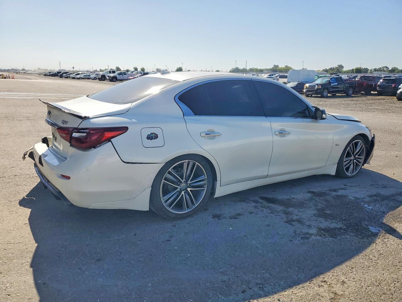 2017 Infiniti Q50 3.0T Premium - Image 3