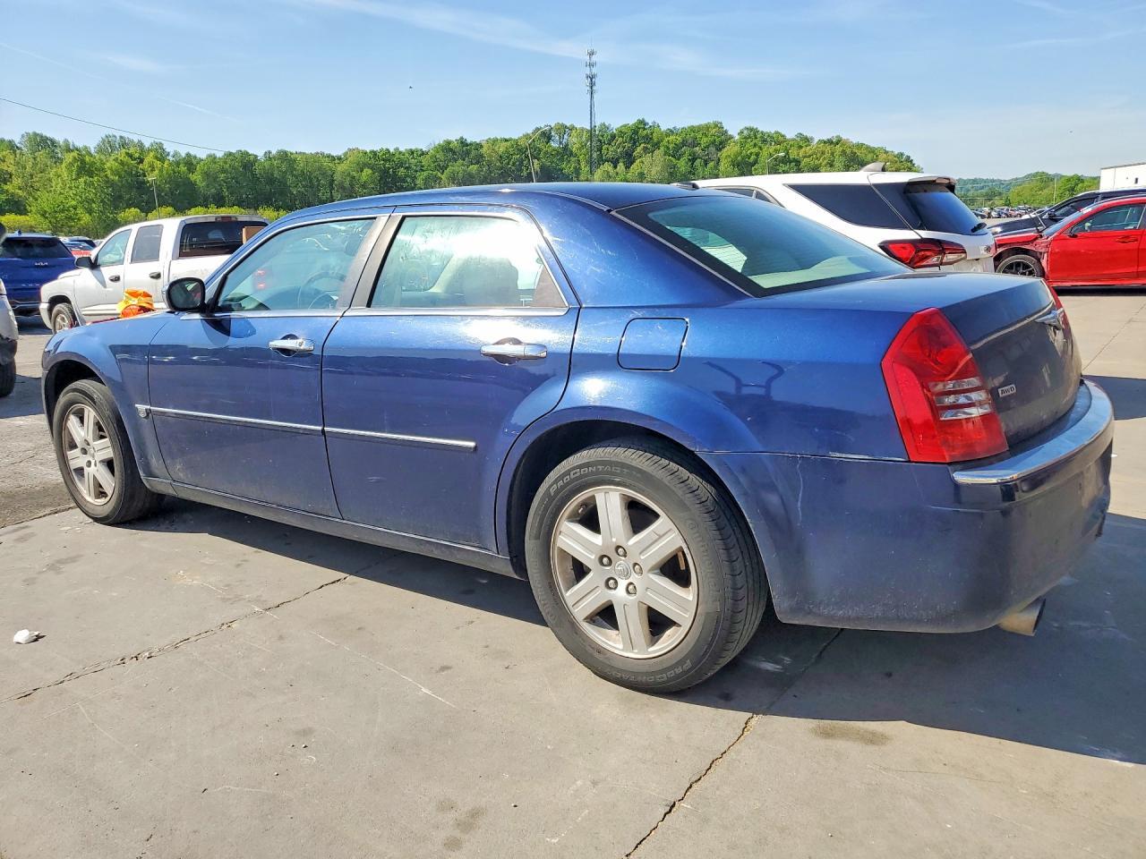 2006 Chrysler 300C - Фото 2