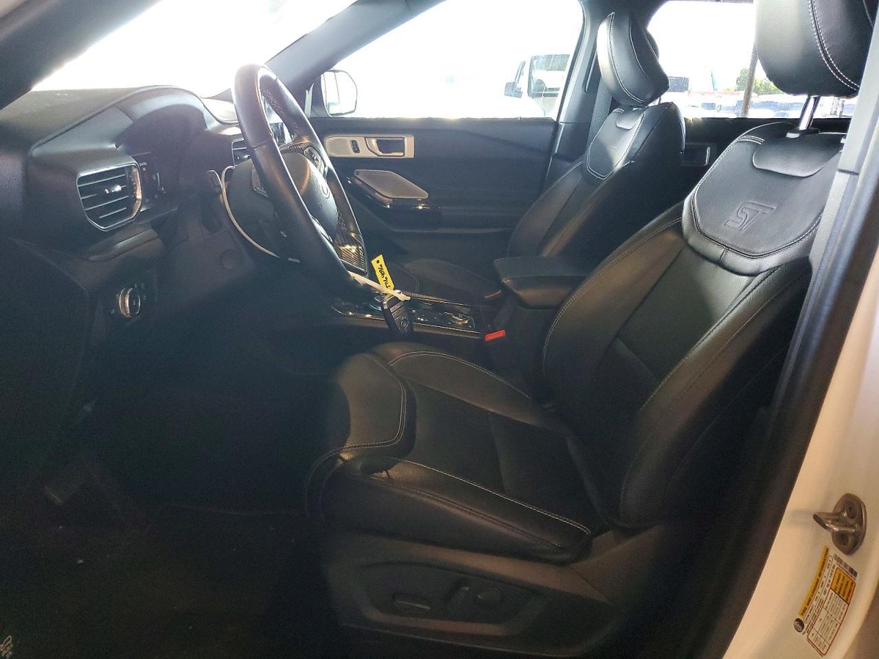 2022 Ford Explorer St - Image 7