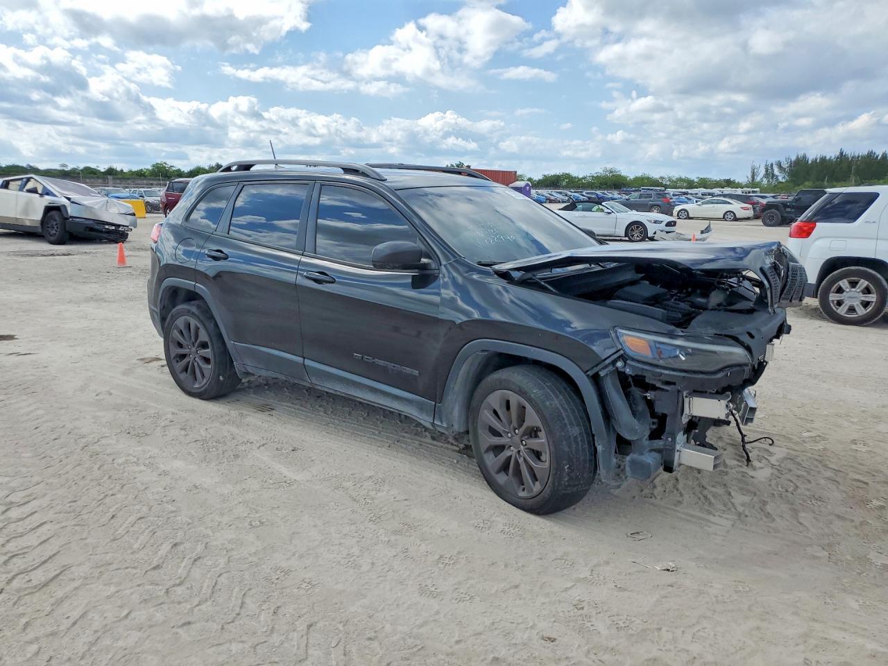 2021 Jeep Cherokee Latitude Lux - Image 4