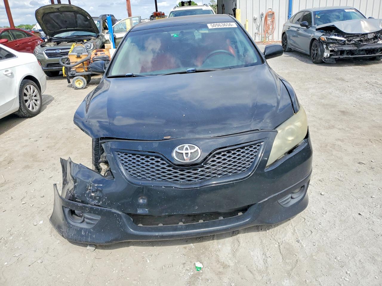 2010 Toyota Camry Se - Image 5
