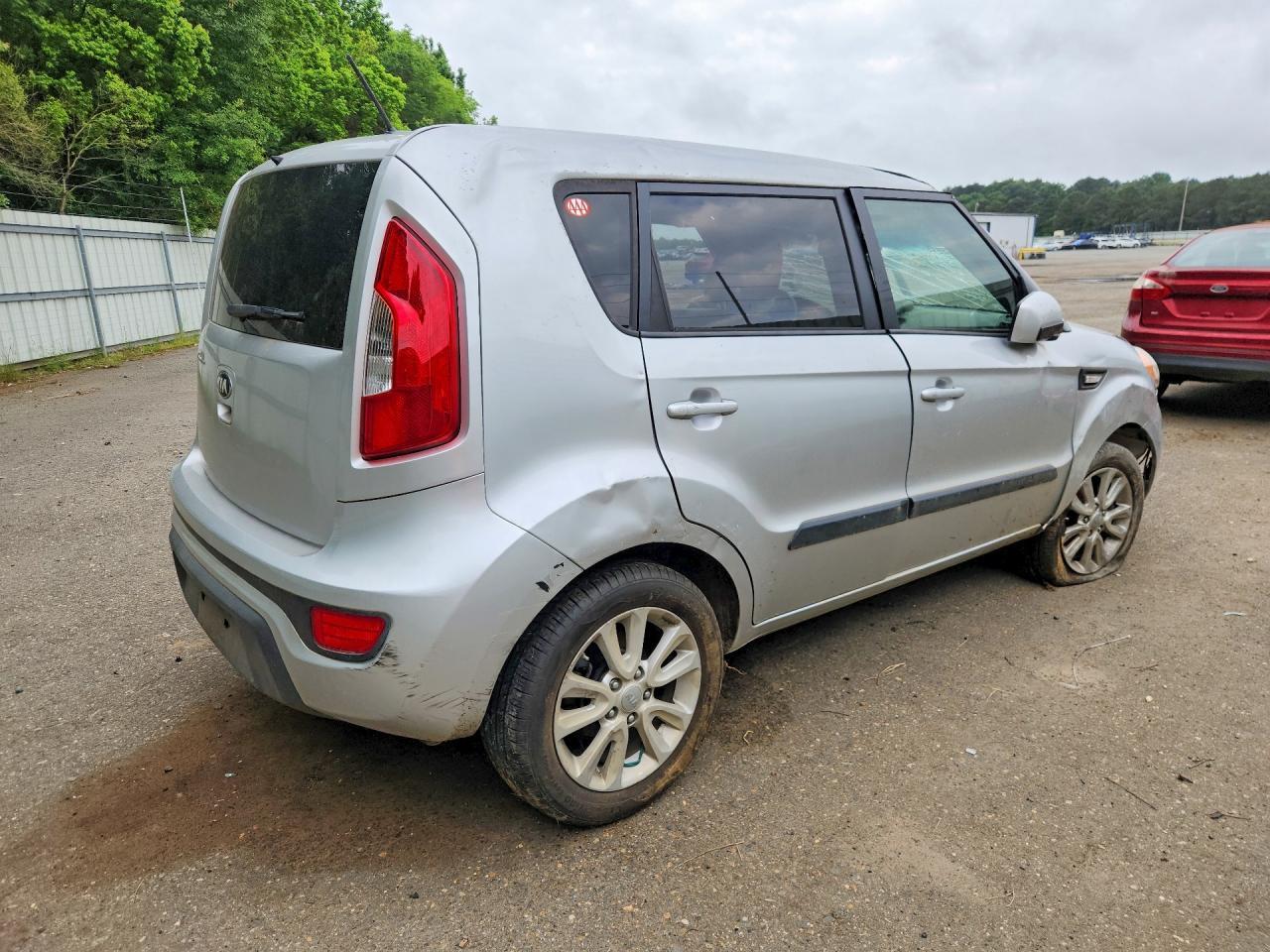 2013 Kia Soul Base - Image 3