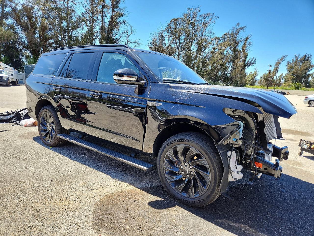 2025 Lincoln Navigator Reserve - Image 4