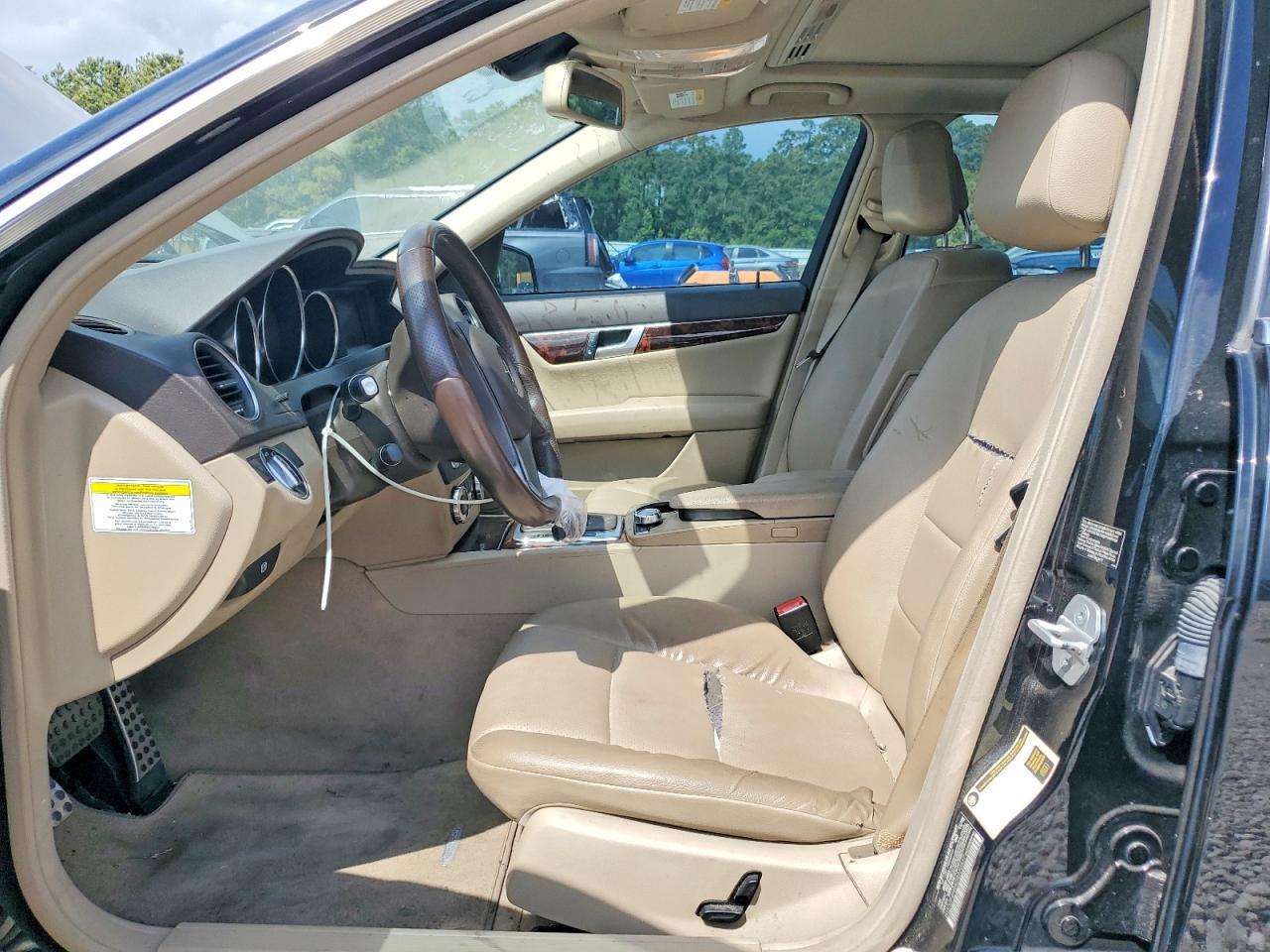 2013 Mercedes-Benz C 250 - Image 7