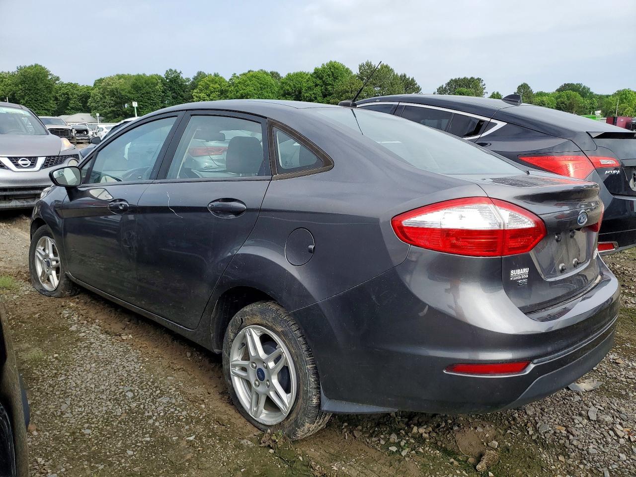 2019 Ford Fiesta Se - Фото 2