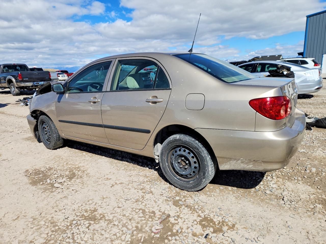 2005 Toyota Corolla Ce - Image 2