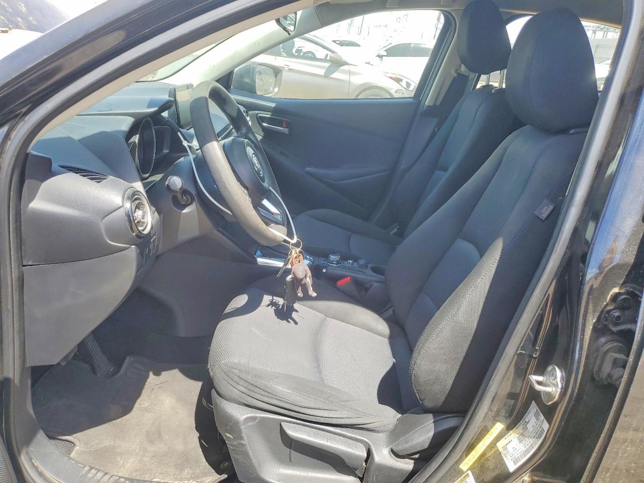 2019 Toyota Yaris Le - Фото 7