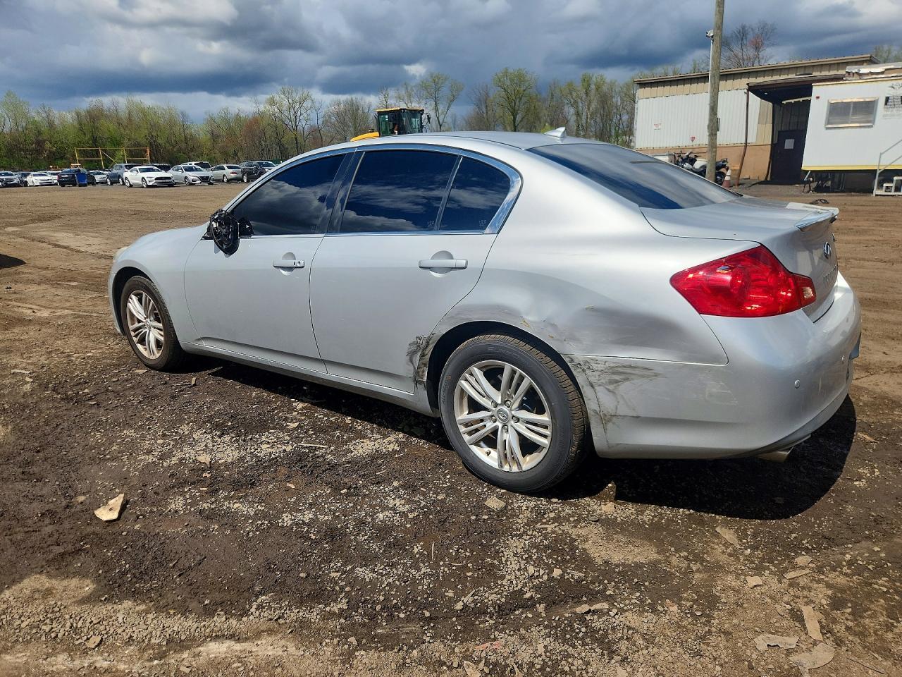 2013 Infiniti G37 Sedan X - Image 2