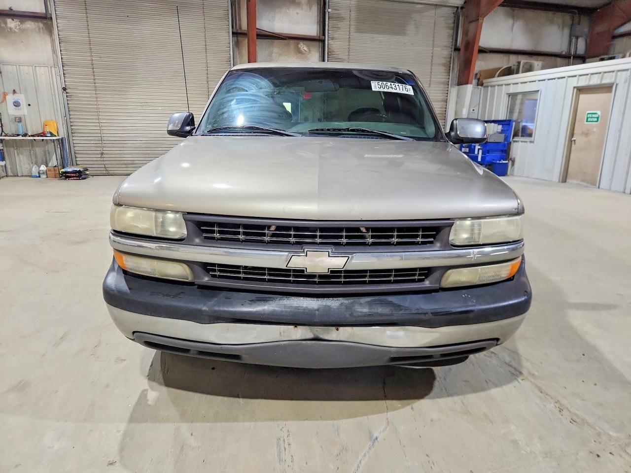 2001 Chevrolet Silverado C1500 - Фото 5