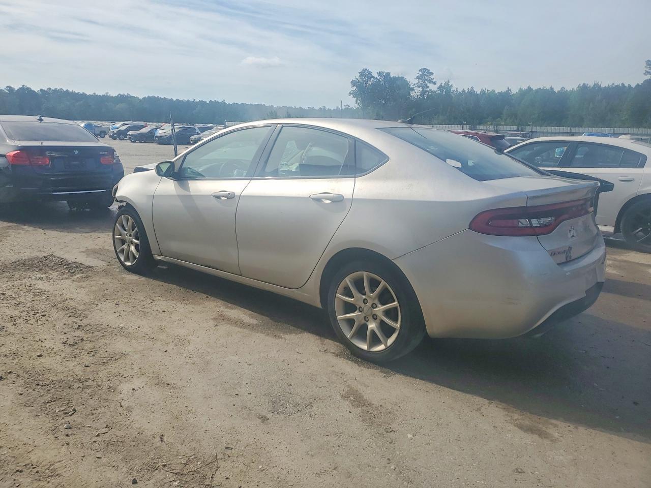 2013 Dodge Dart Sxt - Image 2