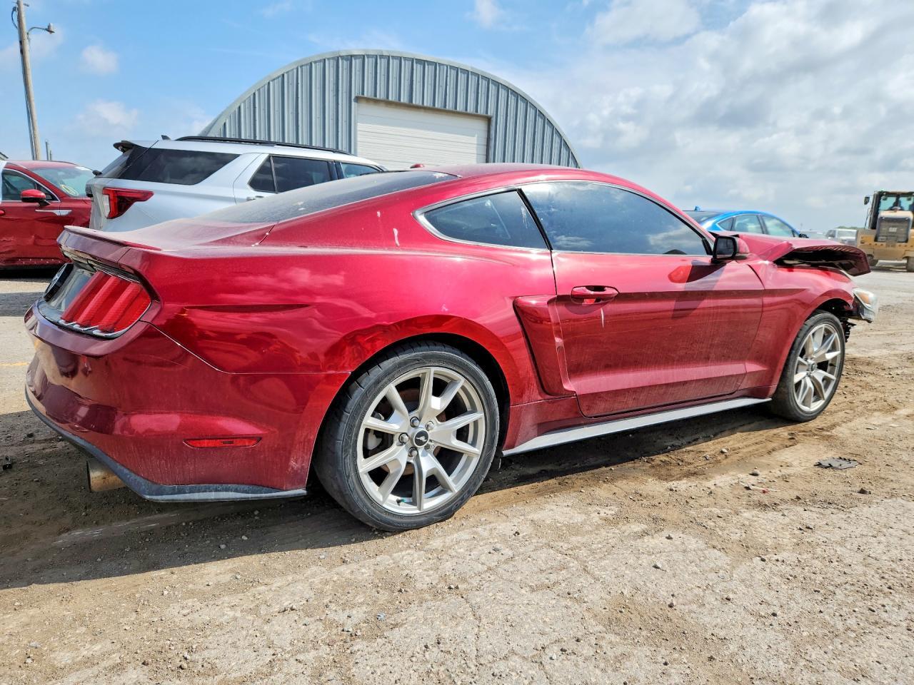 2015 Ford Mustang - Фото 3