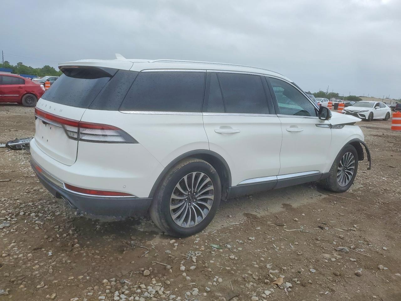 2020 Lincoln Aviator Reserve - Image 3