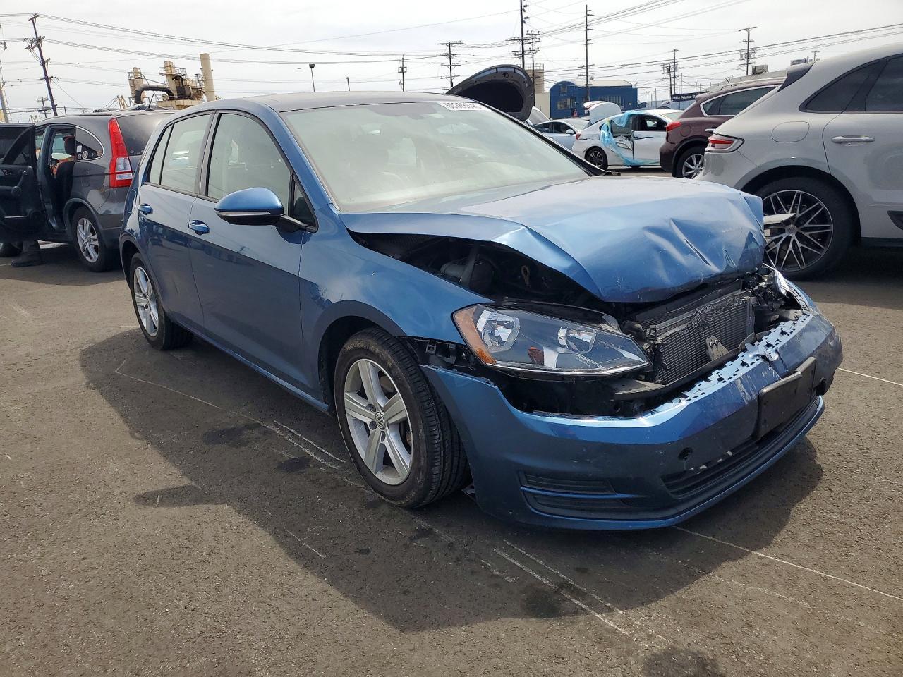 2017 Volkswagen Golf S - Фото 4