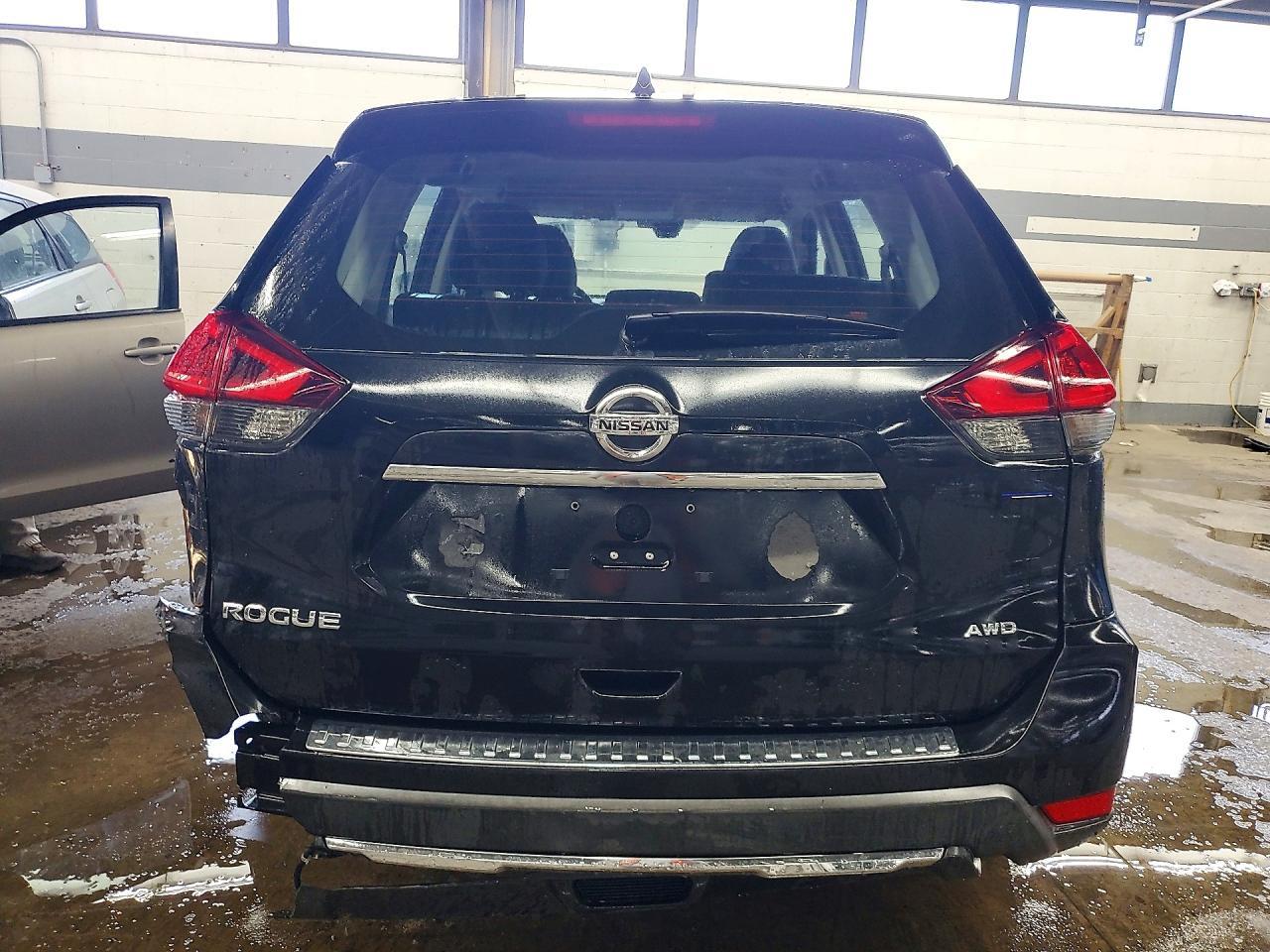 2019 Nissan Rogue S - Image 6