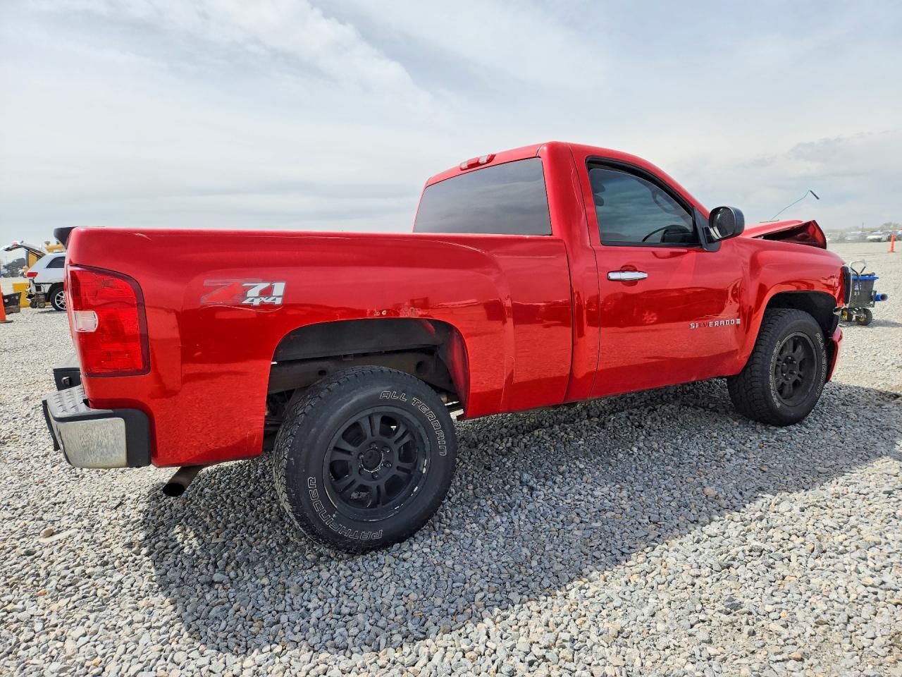 2008 Chevrolet Silverado K1500 - Image 3