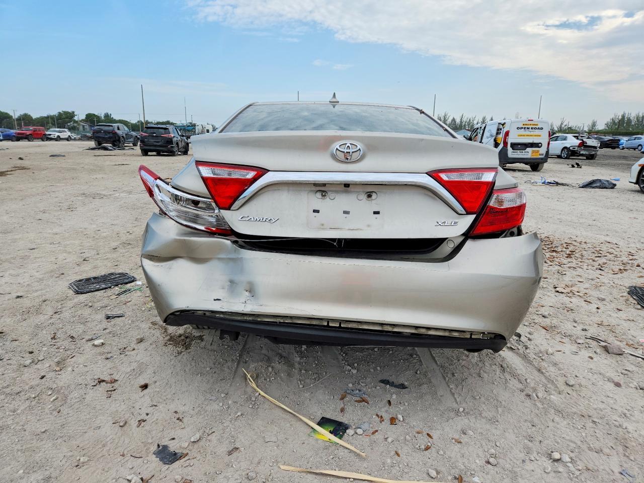 2016 Toyota Camry Xle - Фото 6