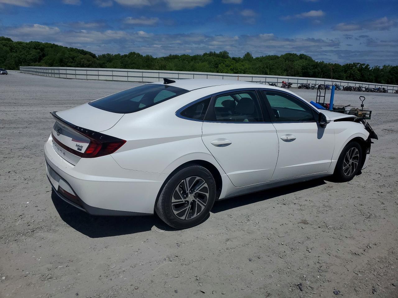 2021 Hyundai Sonata Hybrid Blue - Image 3