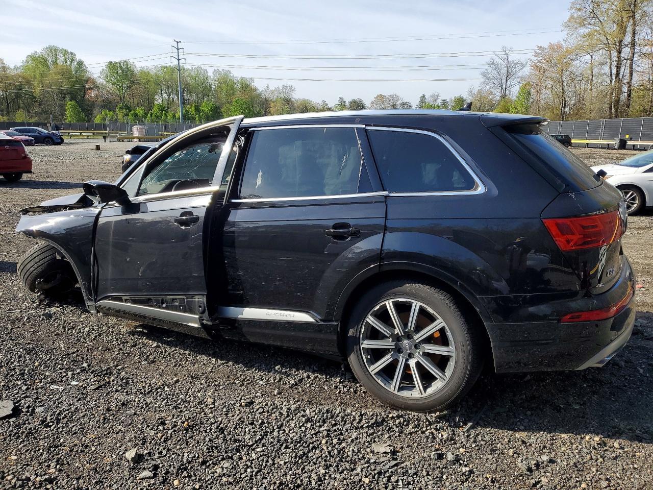 2017 Audi Q7 Premium Plus - Image 2
