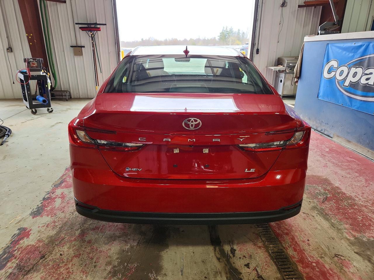 2025 Toyota Camry Le - Фото 6