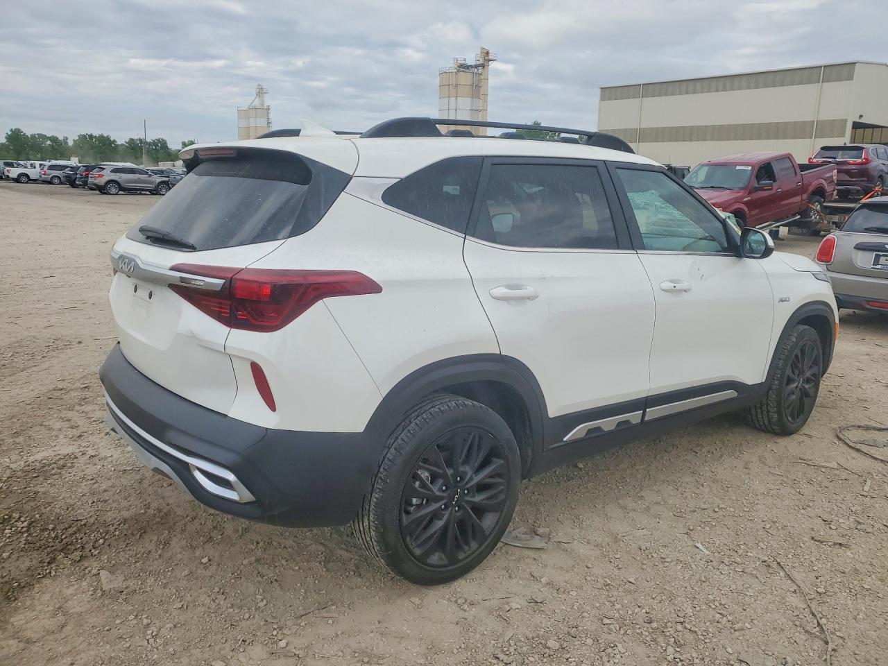 2023 Kia Seltos Nightfall - Image 3