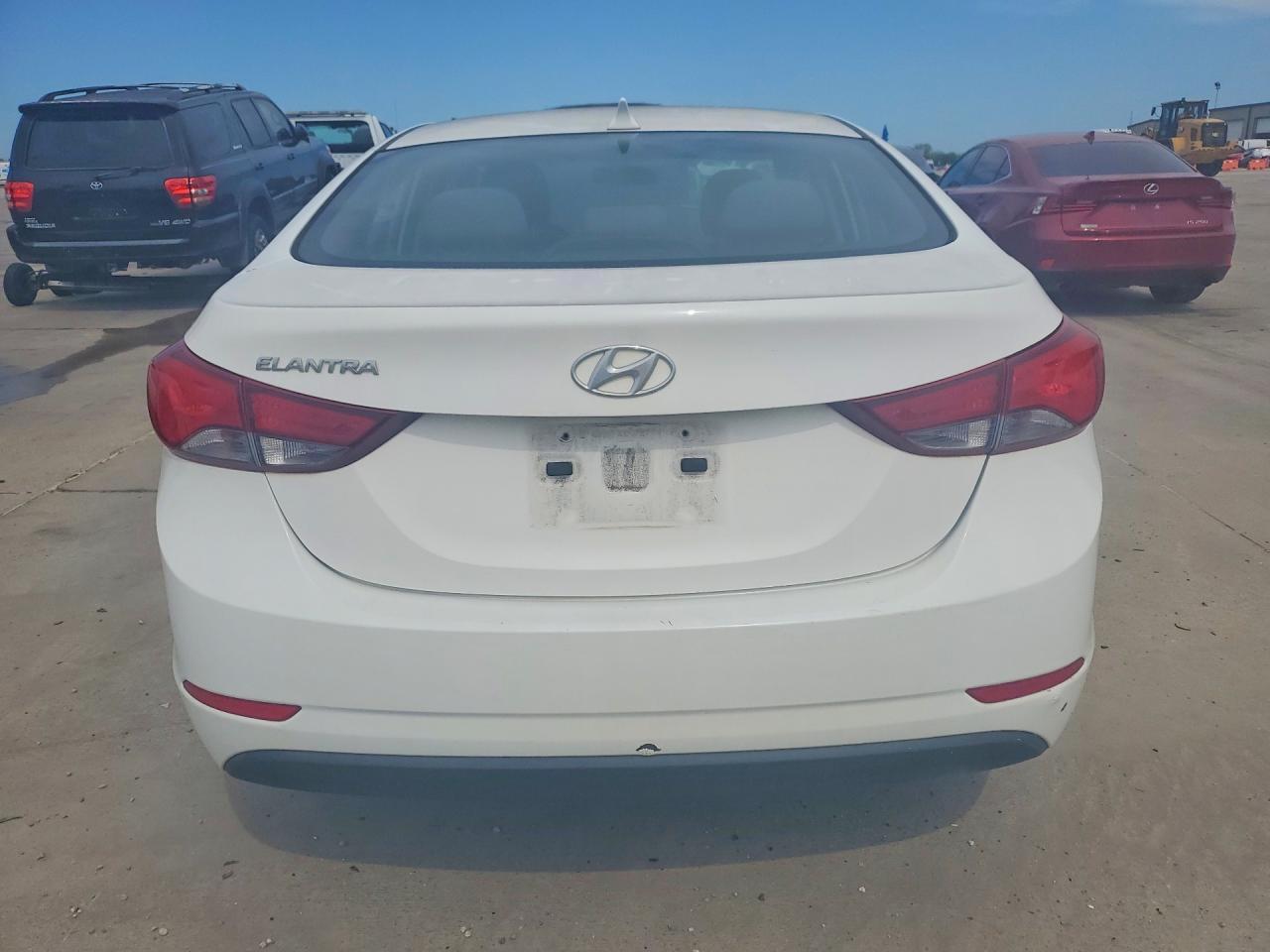 2014 Hyundai Elantra Se - Image 6