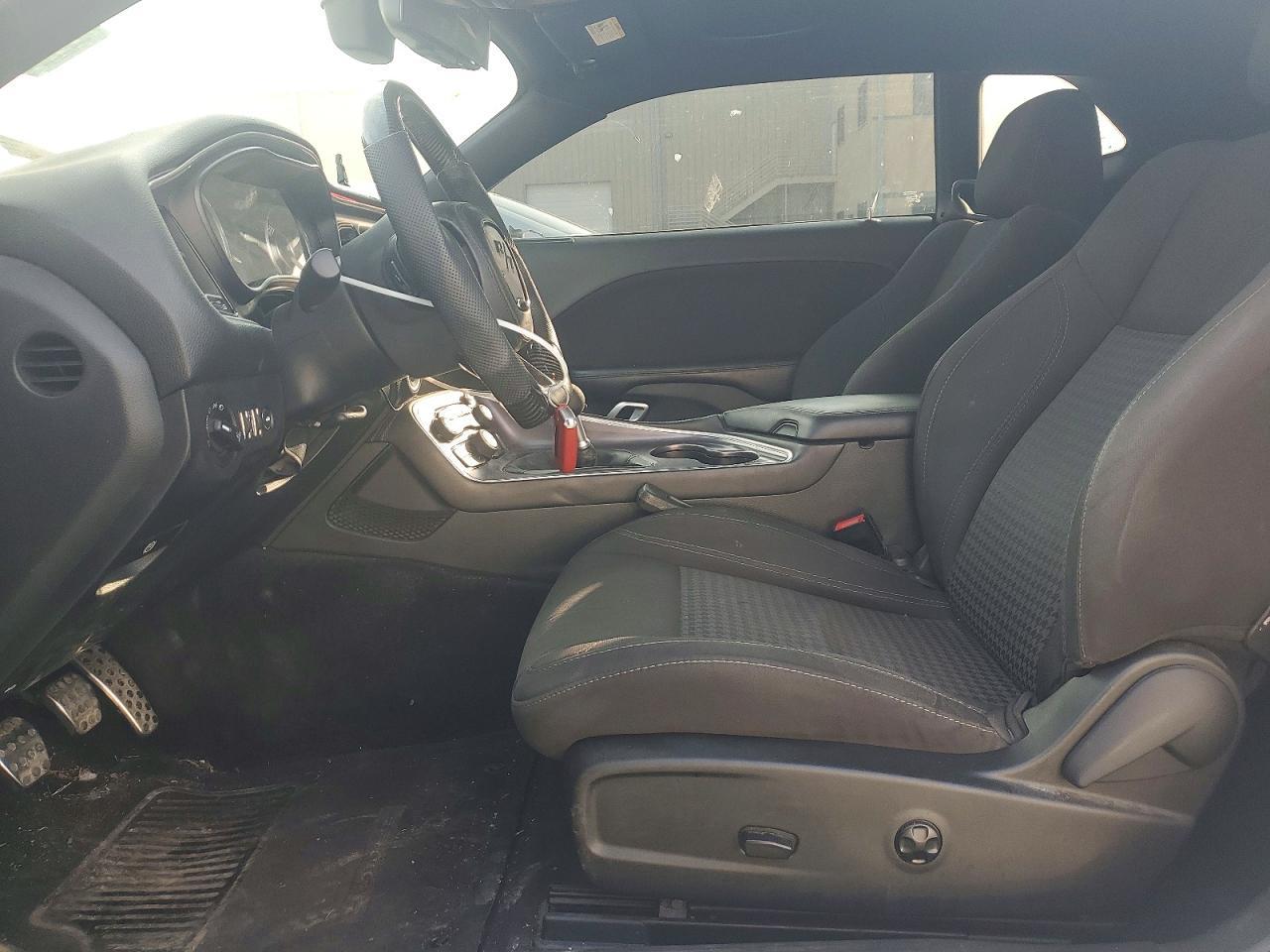 2016 Dodge Challenger R - Фото 7