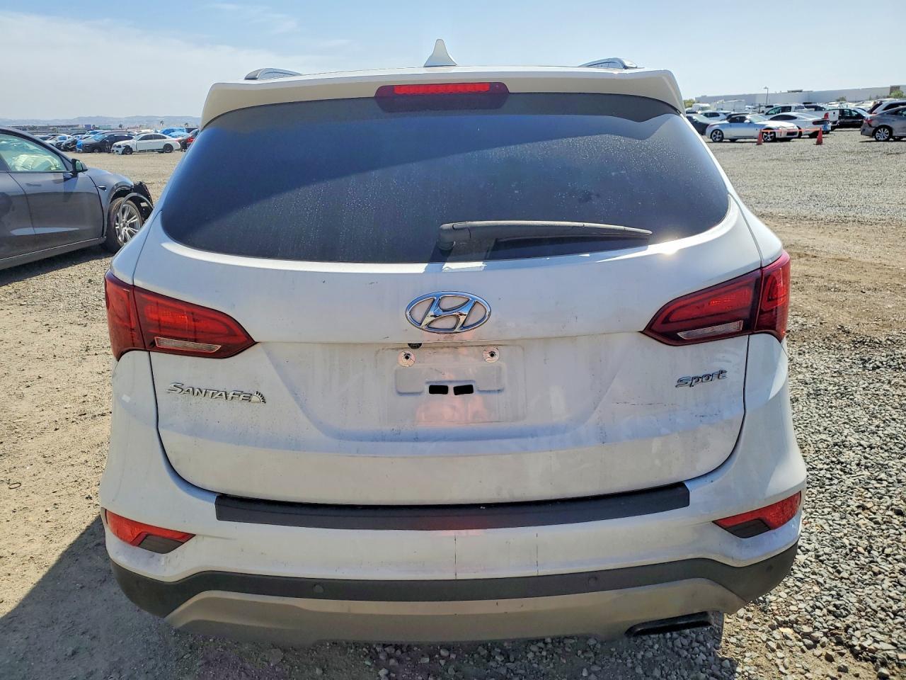 2017 Hyundai Santa Fe Sport 2.4L - Фото 6