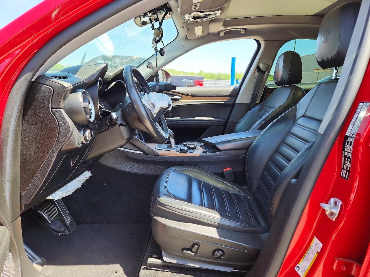 2018 Alfa Romeo Stelvio Ti Luxury - Фото 7