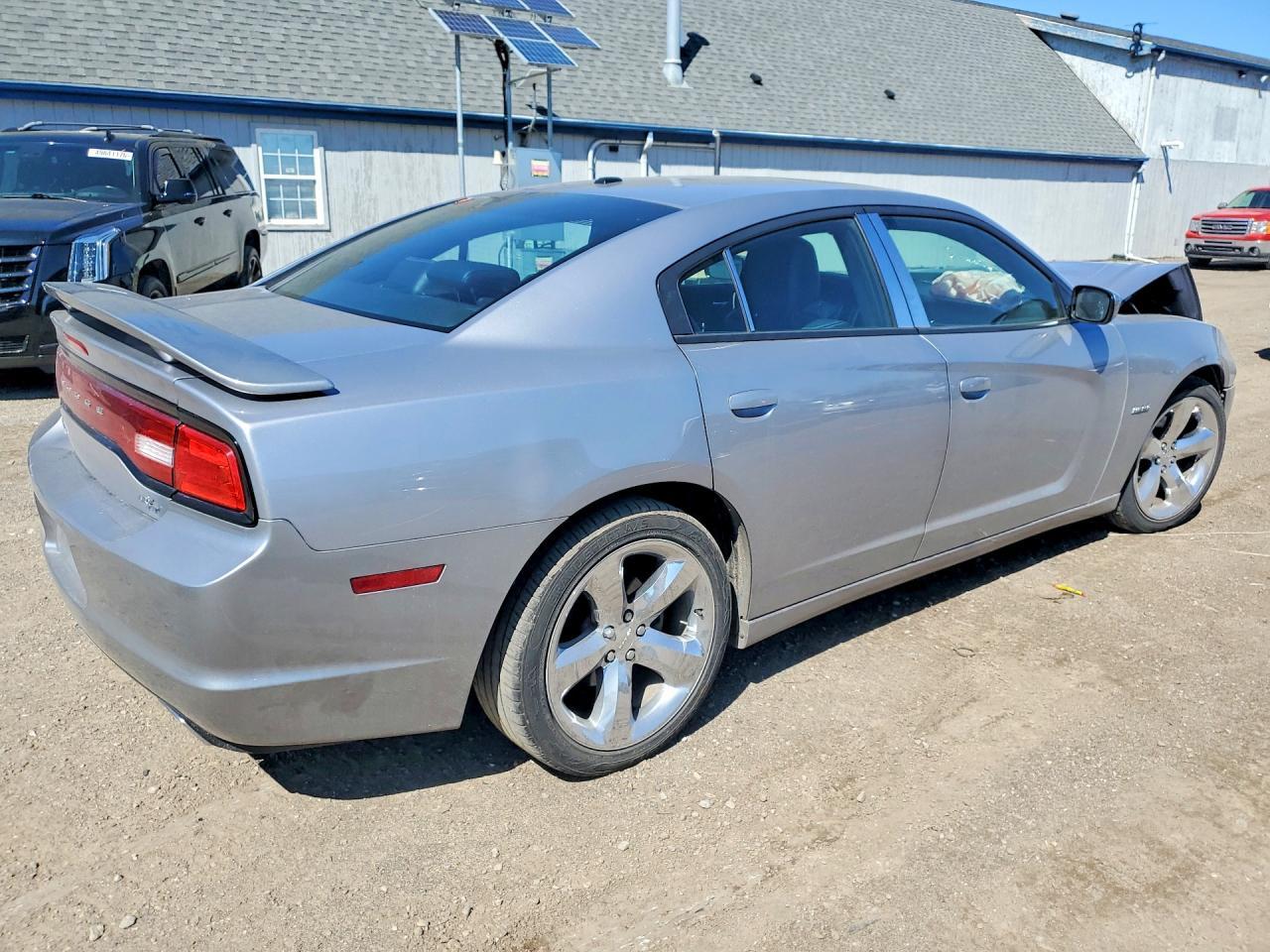 2014 Dodge Charger R - Фото 3
