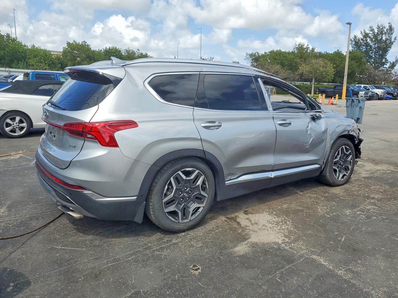 2023 Hyundai Santa Fe Limited - Фото 3
