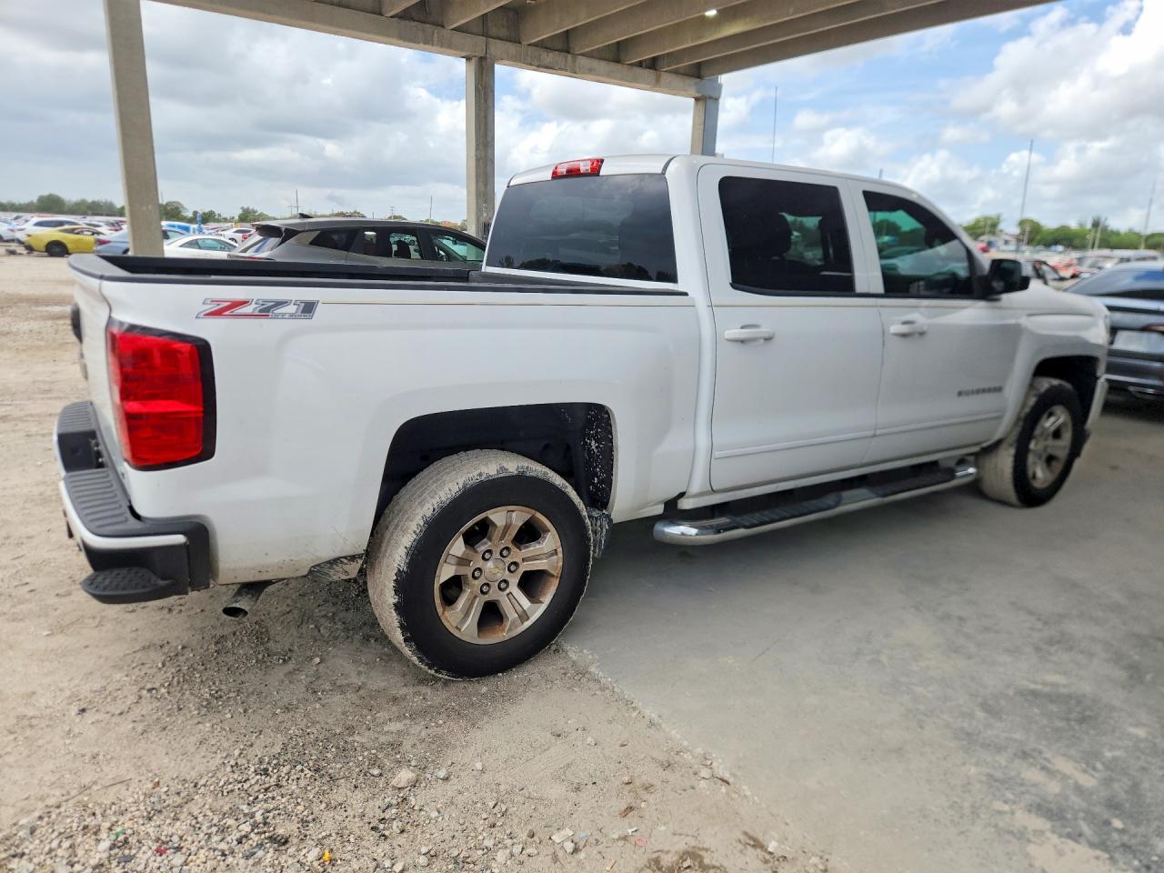 2017 Chevrolet Silverado K1500 Lt - Фото 3