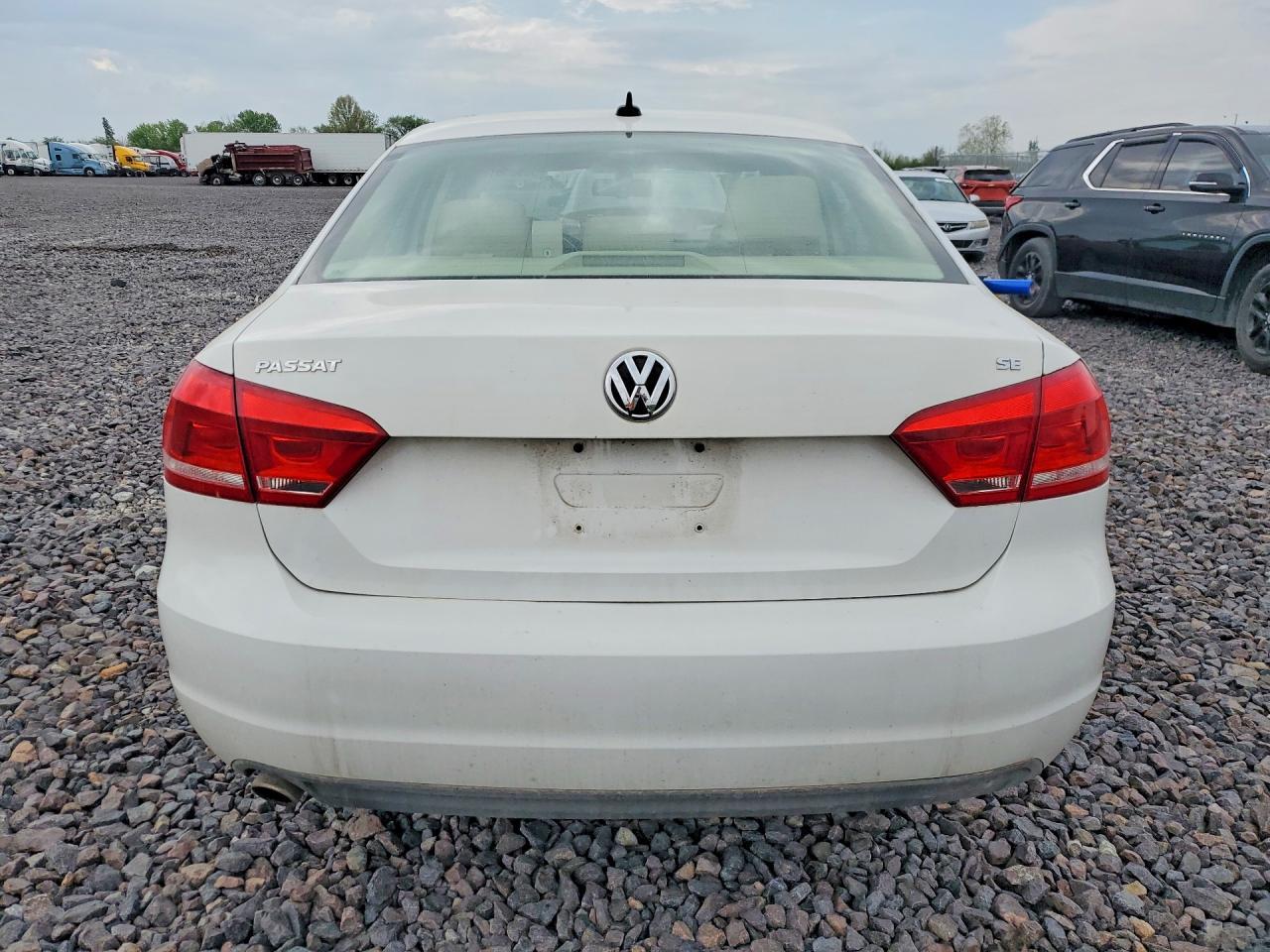 2013 Volkswagen Passat Se - Фото 6