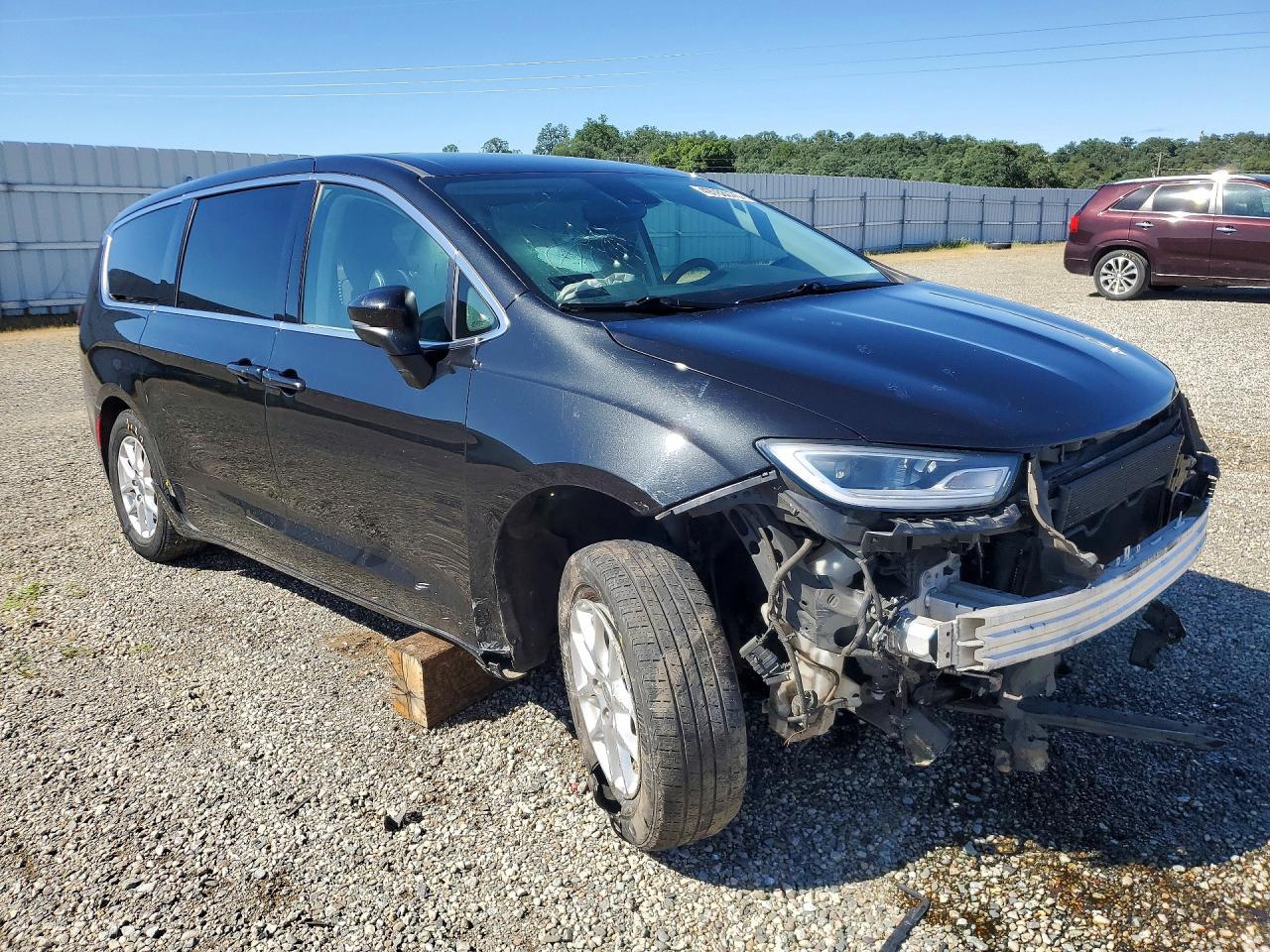 2023 Chrysler Pacifica Touring L - Фото 4