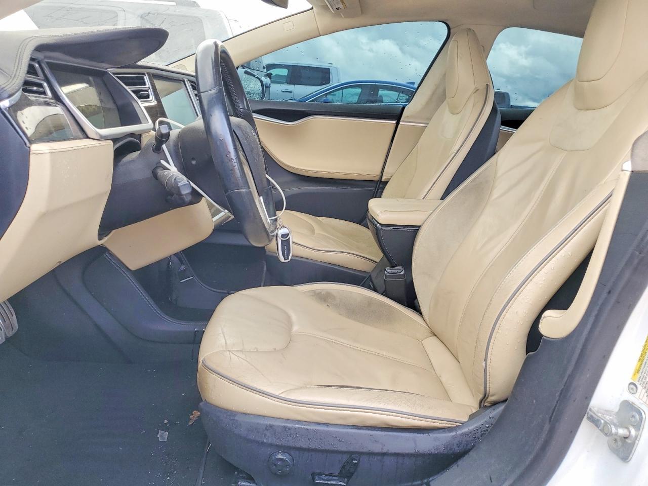 2014 Tesla Model S - Фото 7