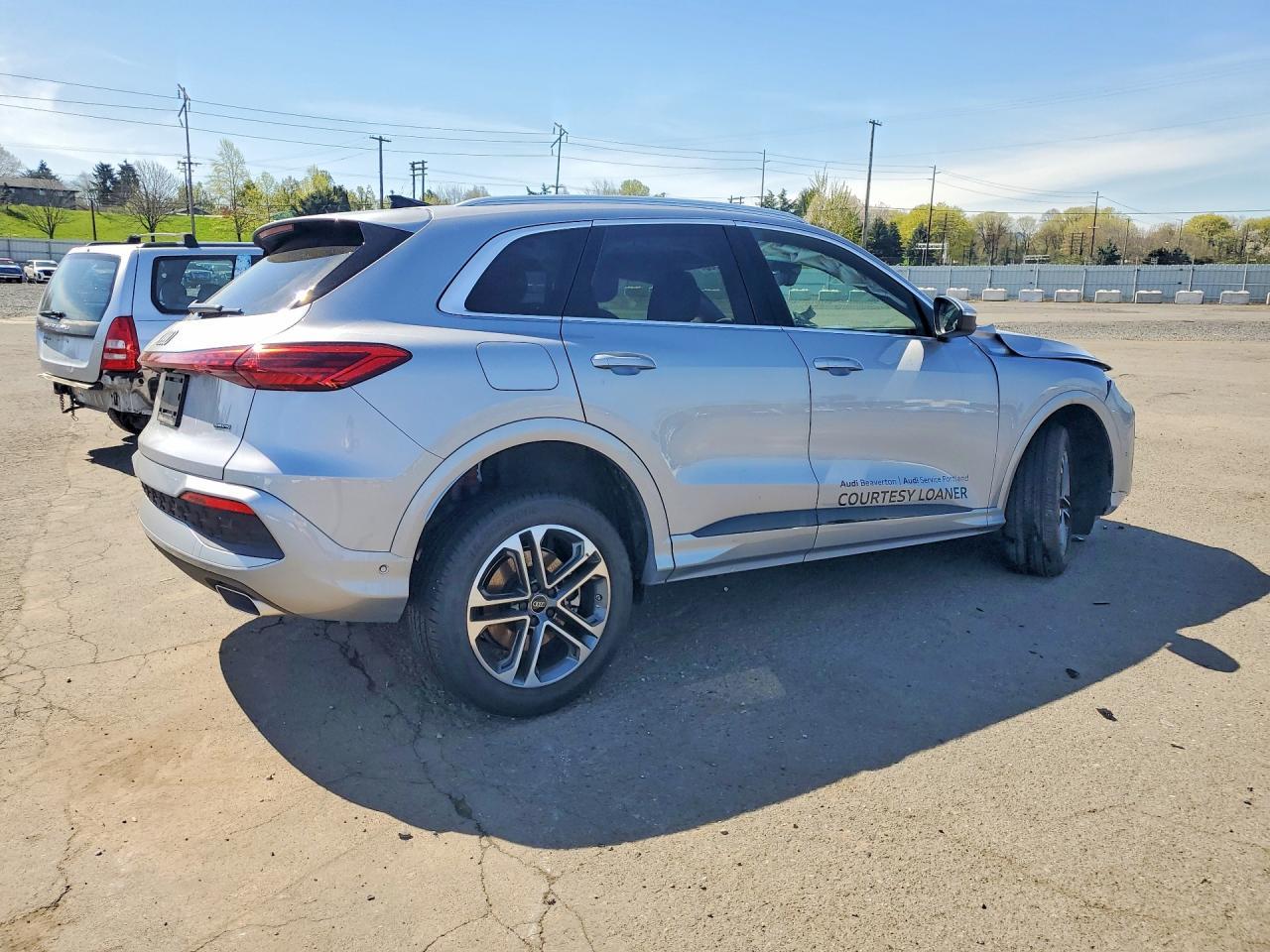 2025 Audi Q5 Premium - Image 3