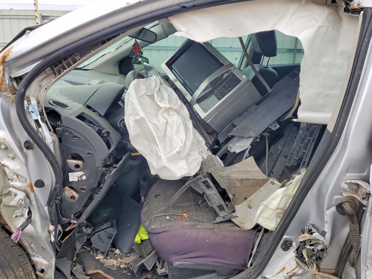 2010 Nissan Sentra 2.0 - Фото 7