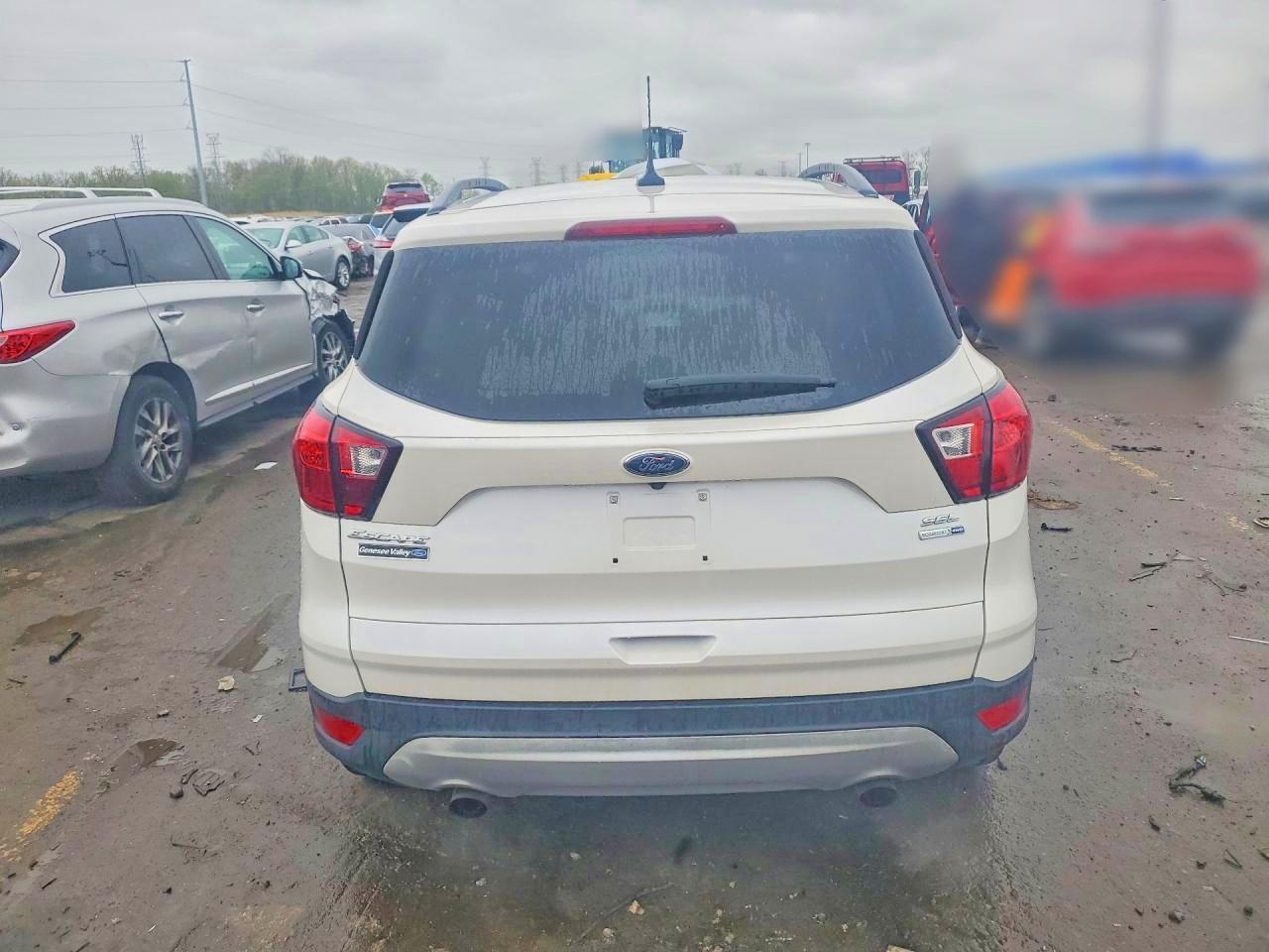 2019 Ford Escape Sel - Фото 6