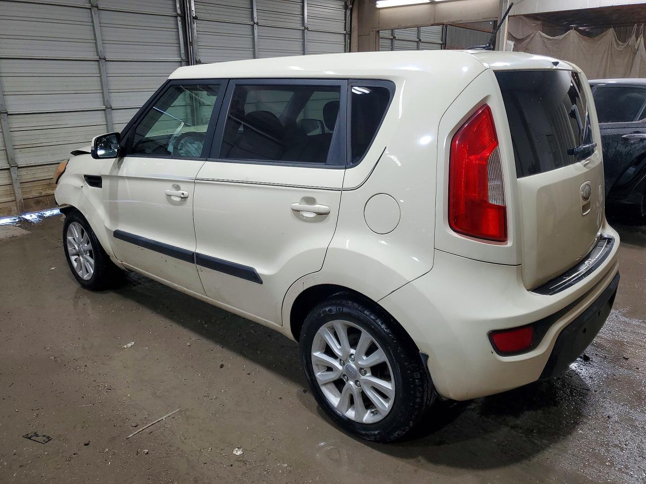 2013 Kia Soul + - Image 2