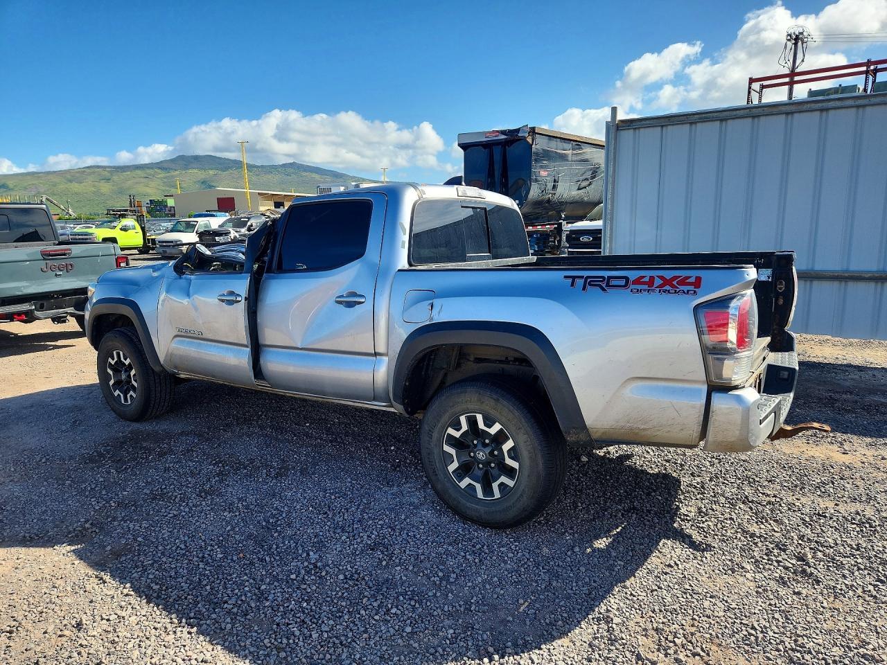 2022 Toyota Tacoma Sr V6 - Фото 2