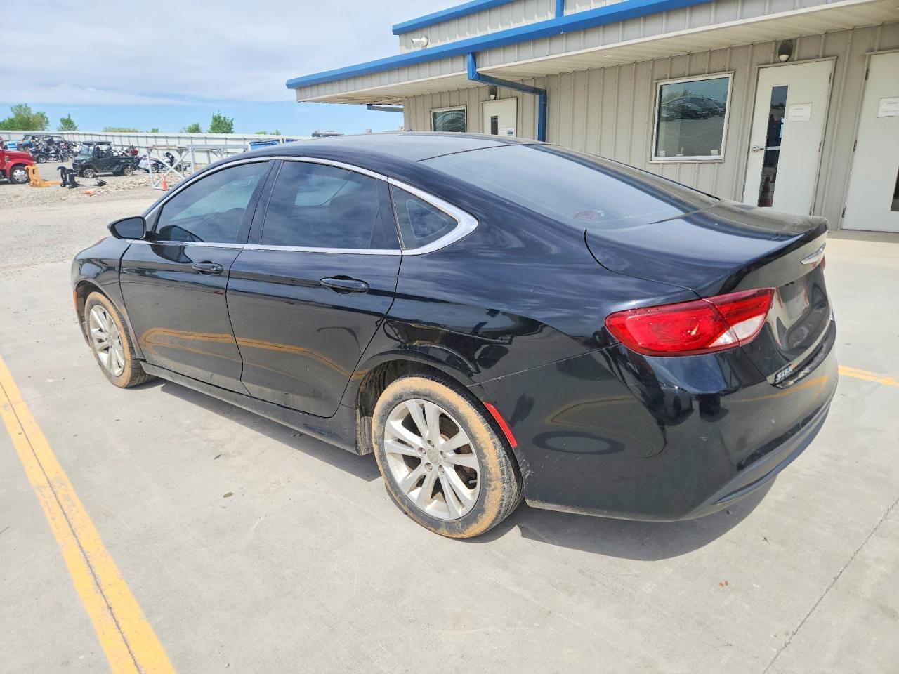 2016 Chrysler 200 Lx - Image 2