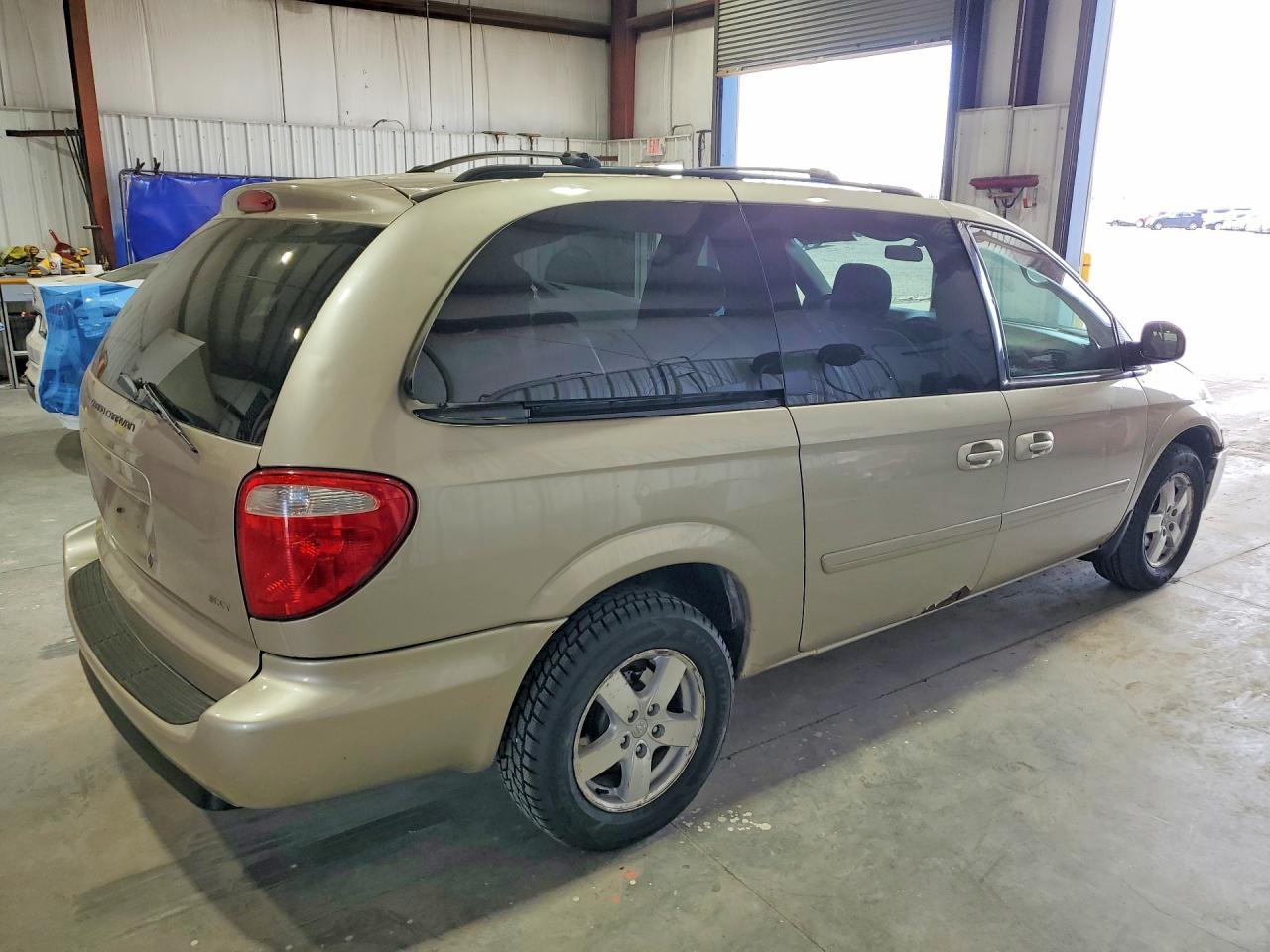 2007 Dodge Grand Caravan Sxt - Image 3