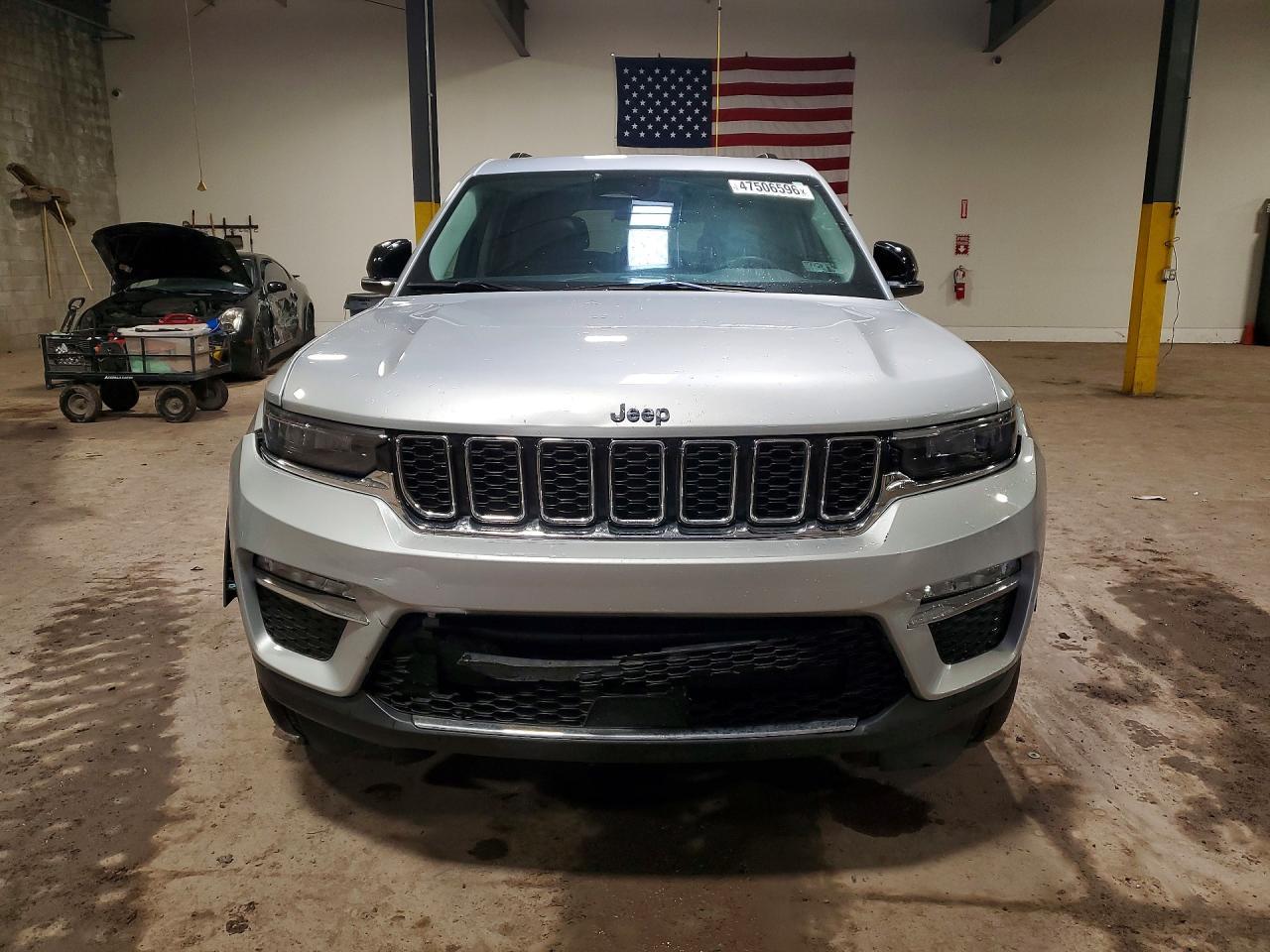 2023 Jeep Grand Cherokee - Фото 5