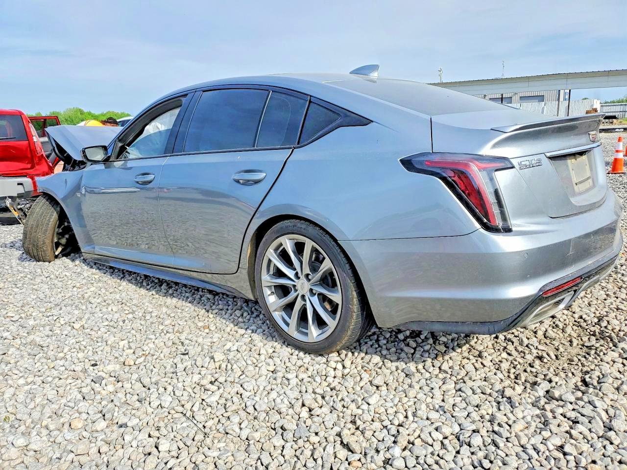 2023 Cadillac Ct5 Sport - Фото 2