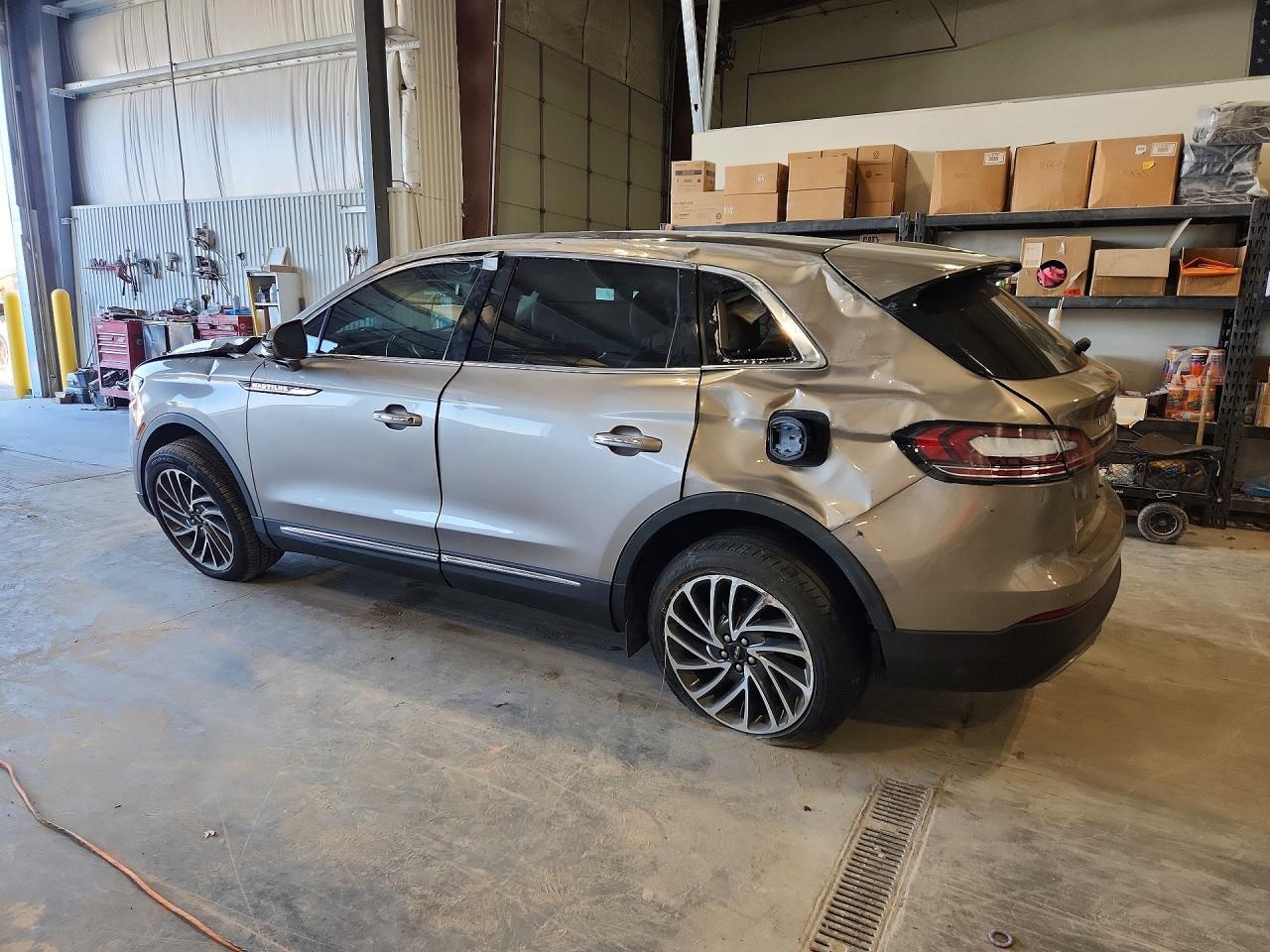 2019 Lincoln Nautilus Reserve - Фото 2
