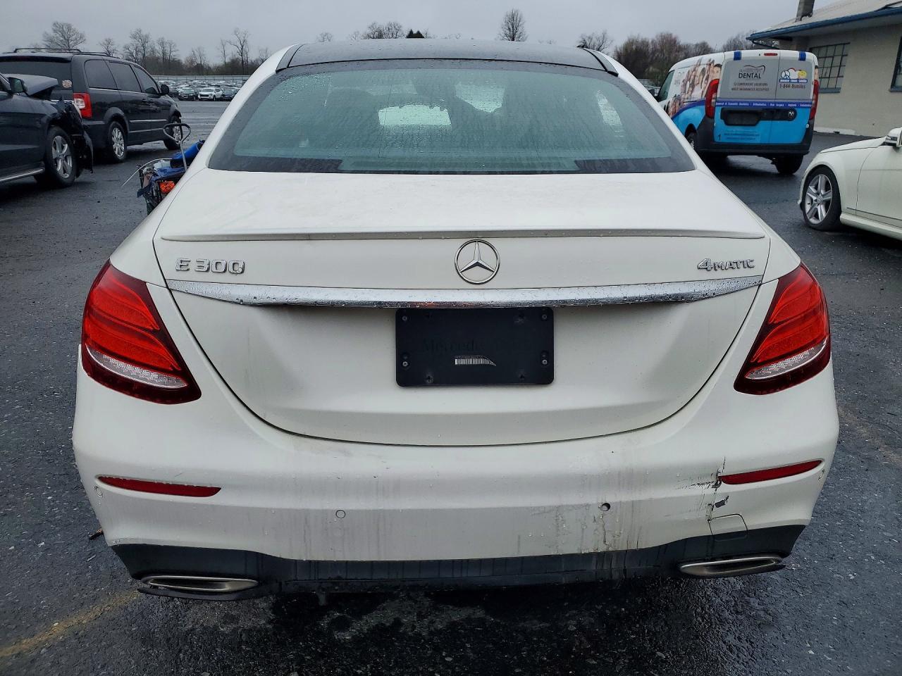 2018 Mercedes-Benz E 300 4Matic - Фото 6