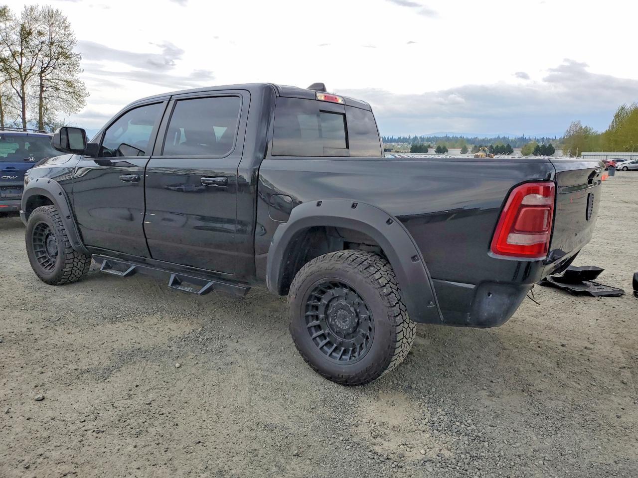 2021 Ram 1500 Laramie - Фото 2